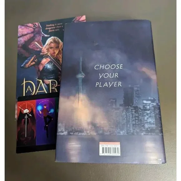 A Dark and Hollow Star by Ashley Shuttleworth Illumicrate Signed Sprayed Edges - Picture 3 of 5